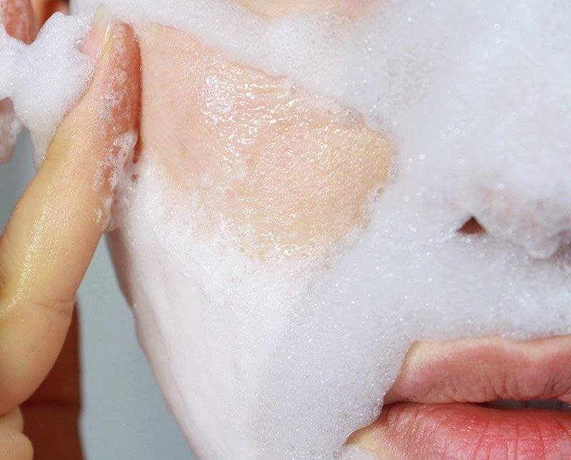 Hết sạch mụn cám với mặt nạ sủi bọt thải độc tố giá siêu rẻ!