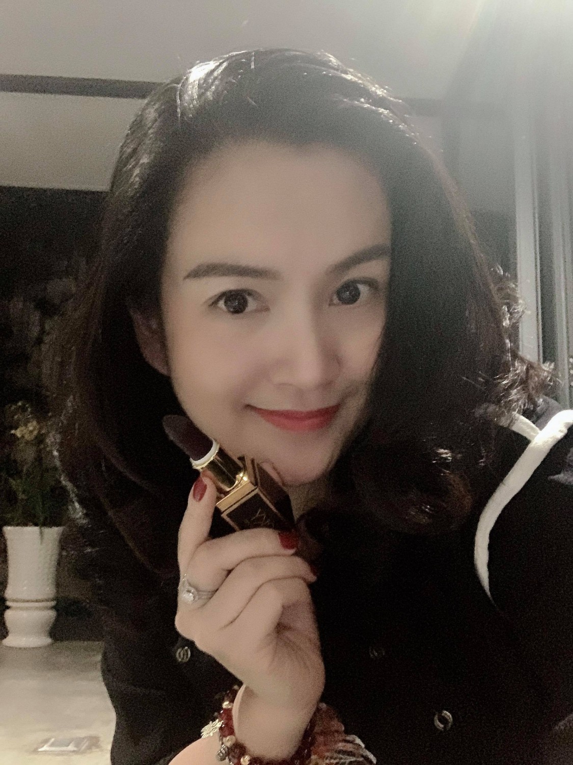 son đen anh thơ 