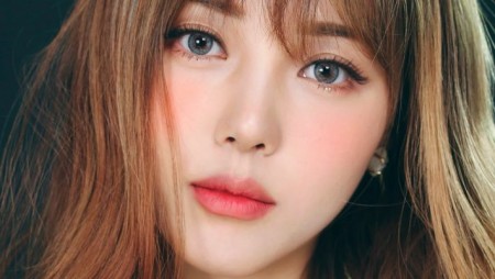 Học lỏm 4 bước makeup trong veo chuẩn Hàn cực đơn giản