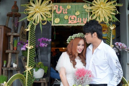 Tin nổi hong: Sính lễ cưới trong lễ " Hấp Hôn" Phương Hằng là Mask Marry Me