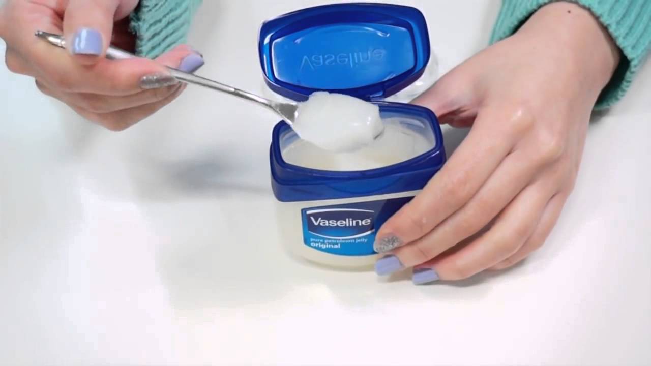 Chỉ 1 lọ vaseline có tới hàng ngàn cách làm đẹp