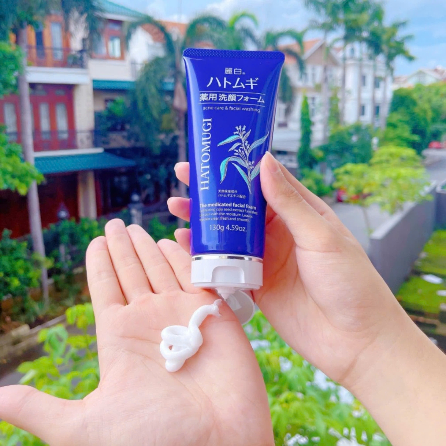 Sữa Rửa Mặt Ngừa Mụn, Dưỡng Ẩm Và Làm Sáng Da Hatomugi Màu Xanh 130g